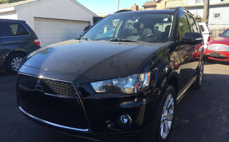 2010 Mitsubishi Outlander for sale at Jeff Auto Sales INC in Chicago IL