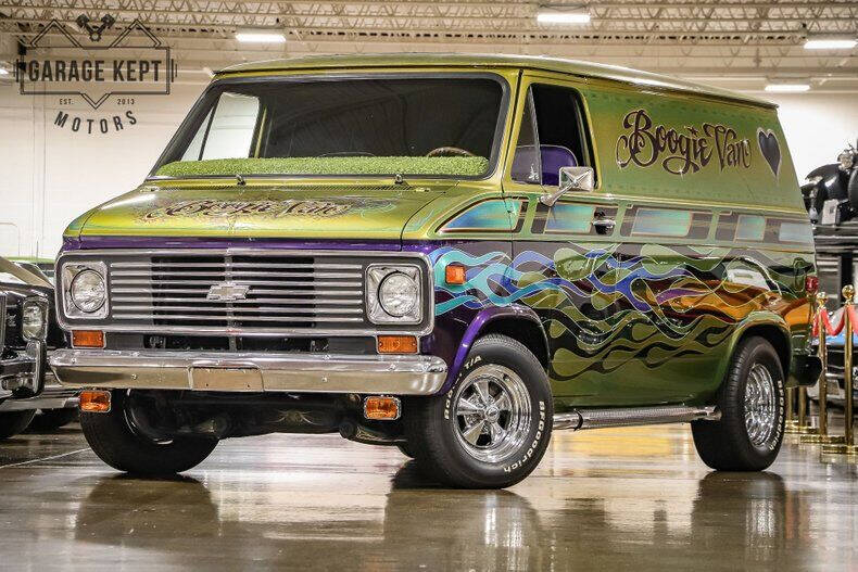 chevy g10 mystery machine