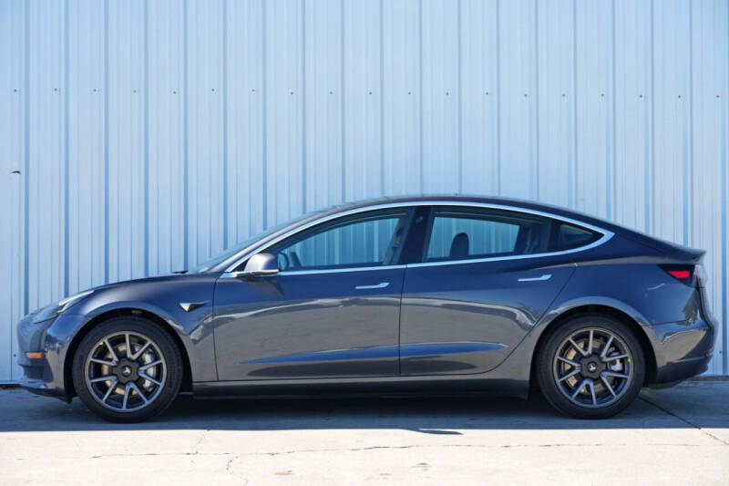 2020 Tesla Model 3 Standard Range Plus