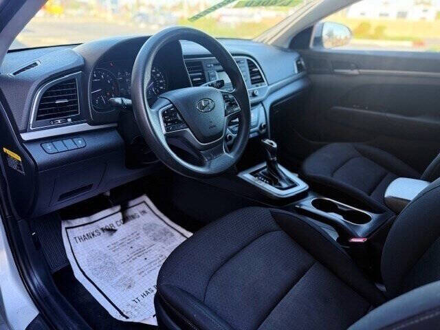 2018 Hyundai Elantra SE