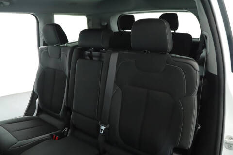 2022 Jeep Grand Cherokee L Laredo