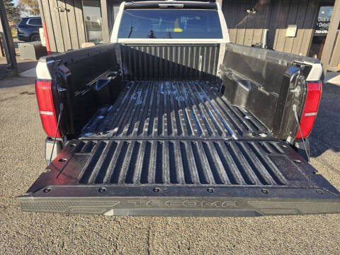 2024 Toyota Tacoma SR