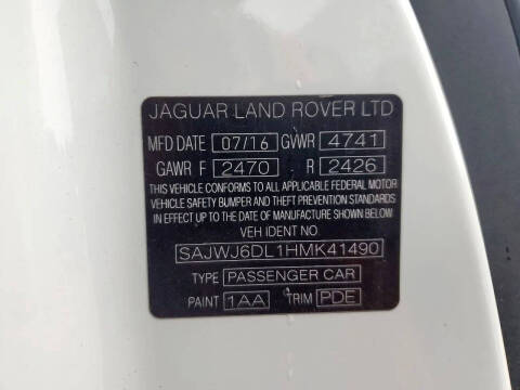 2017 Jaguar F-TYPE R