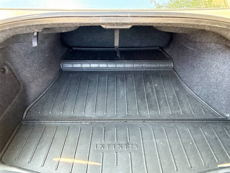 2022 Infiniti Q60 Red Sport 400