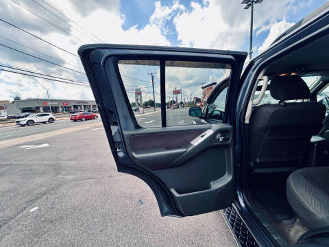 2012 Nissan Pathfinder SV