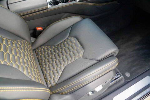 2022 Lamborghini Urus