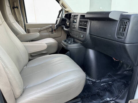 2016 Chevrolet Express 2500