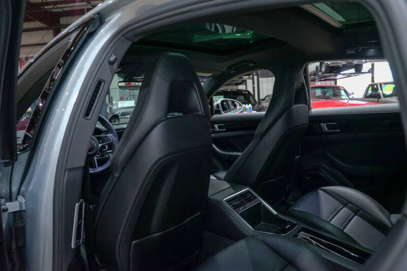 2018 Porsche Panamera 4S