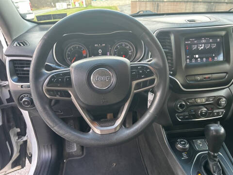 2019 Jeep Cherokee Latitude