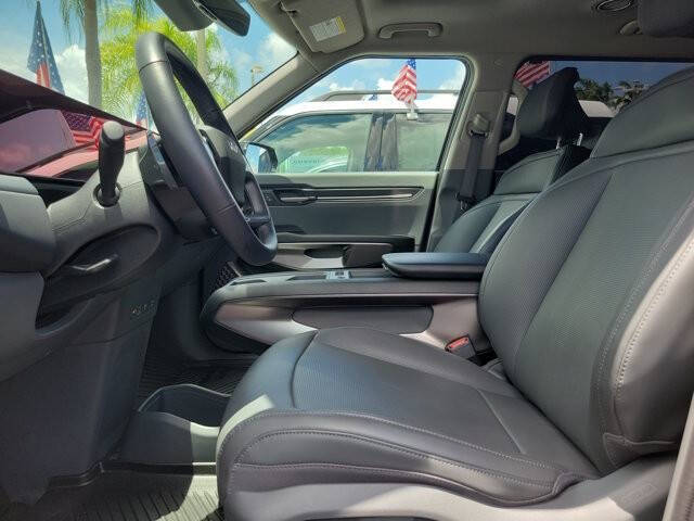 2026 Kia EV9 Light Long Range