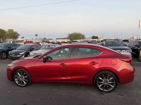 2018 Mazda MAZDA3 Touring