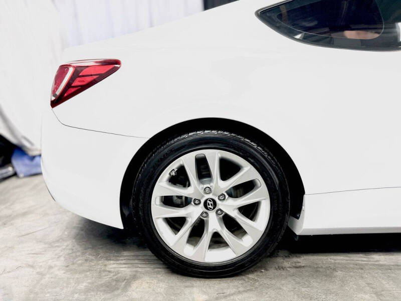 2016 Hyundai Genesis Coupe