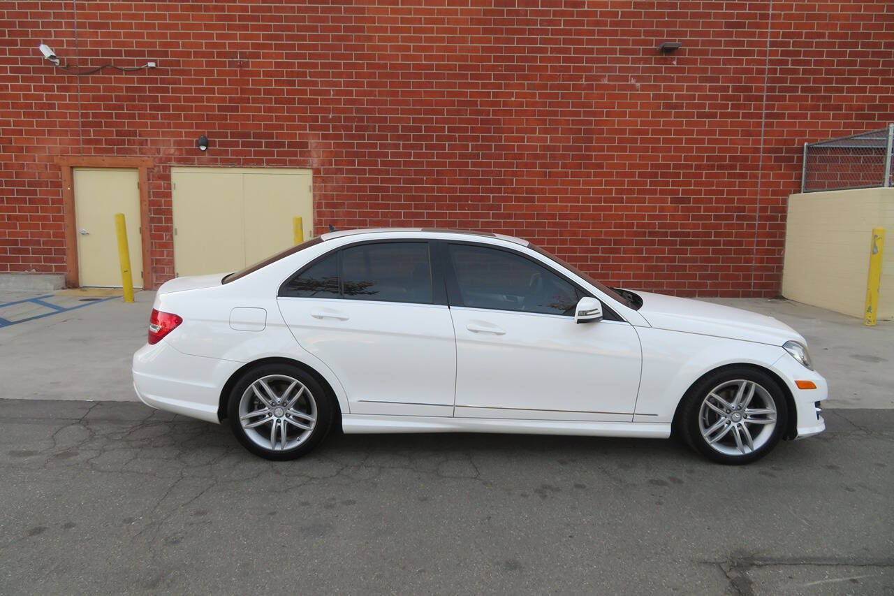 2013 Mercedes-Benz C-Class for sale at The Car Vendor LLC in Bellflower, CA