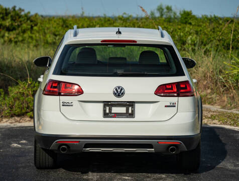 2017 Volkswagen Golf Alltrack TSI S 4Motion