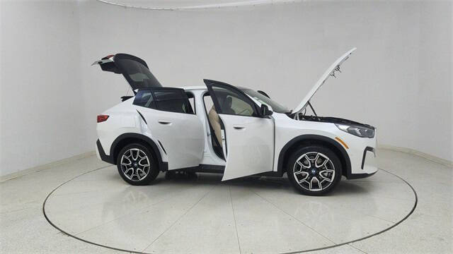 2025 BMW X2 xDrive28i