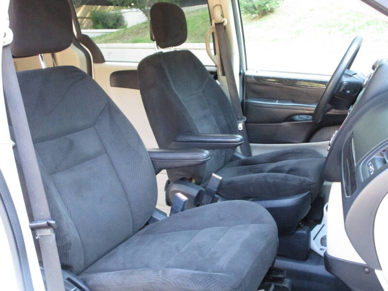 2015 Dodge Grand Caravan SXT Plus