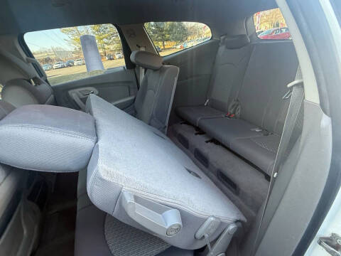 2012 Chevrolet Traverse LS