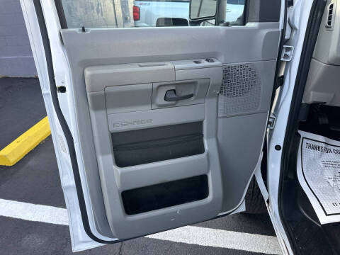 2016 Ford E-Series E-350 SD