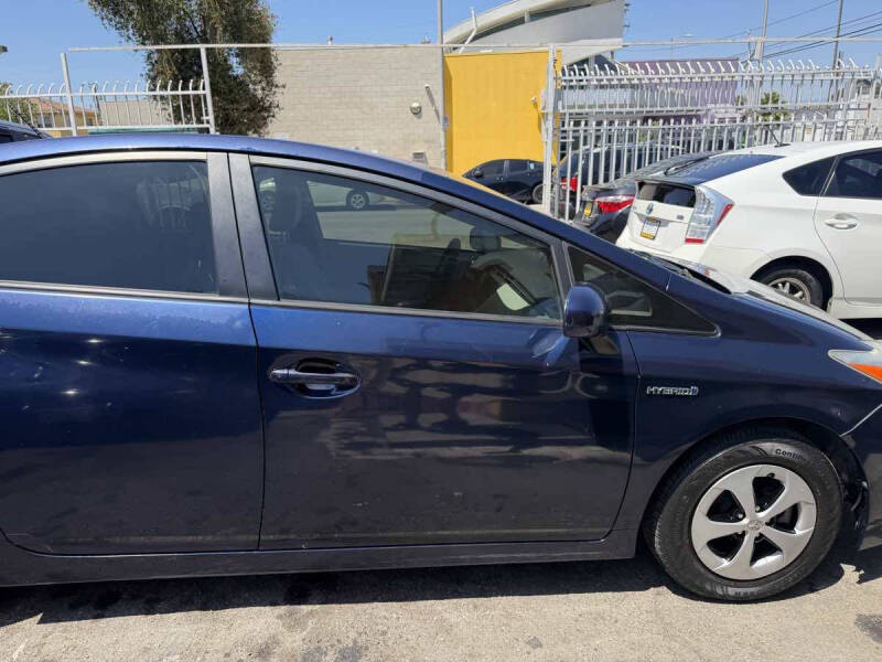 2014 Toyota Prius Three