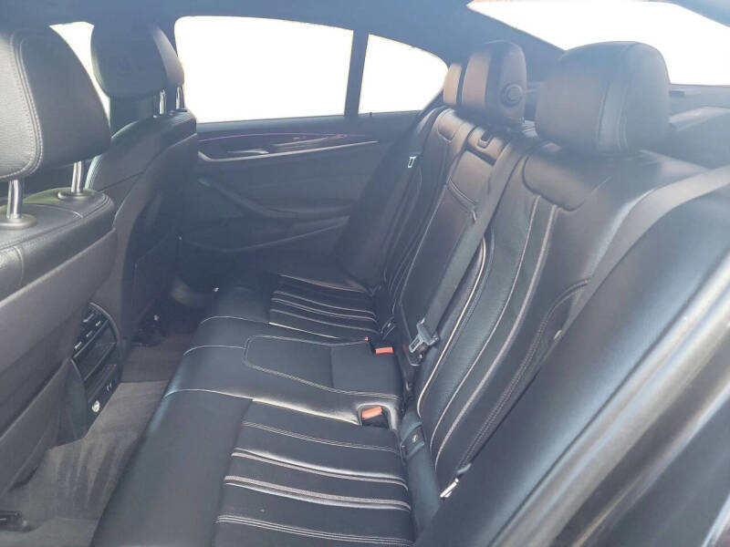 2018 BMW 5 Series 530i