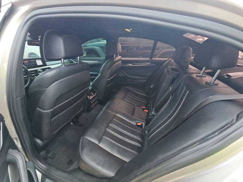 2017 BMW 5 Series 540i