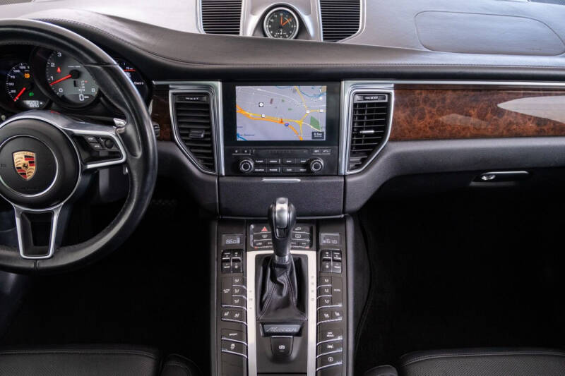 2017 Porsche Macan S