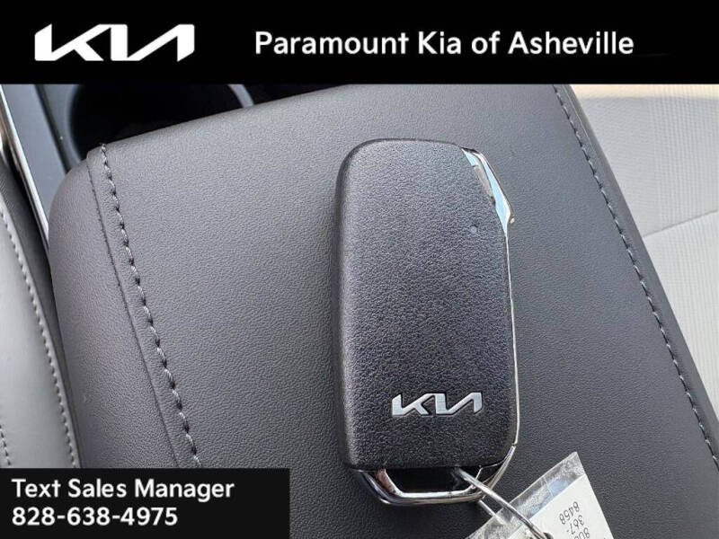 2025 Kia Niro EX Touring