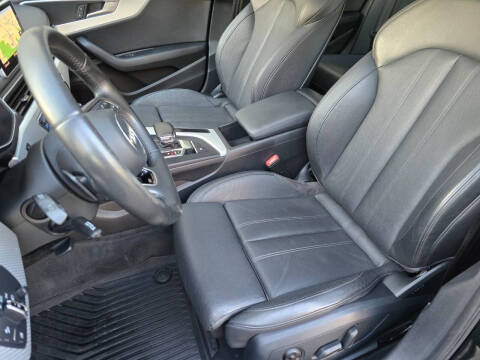 2017 Audi A4 2.0T quattro Premium Plus