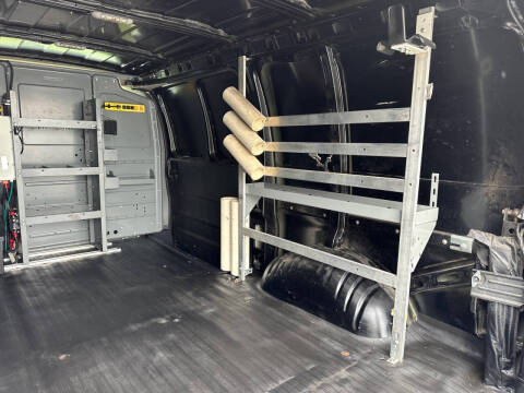 2017 Chevrolet Express 2500