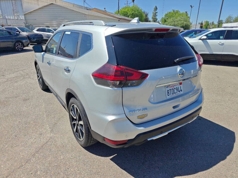 2020 Nissan Rogue SL