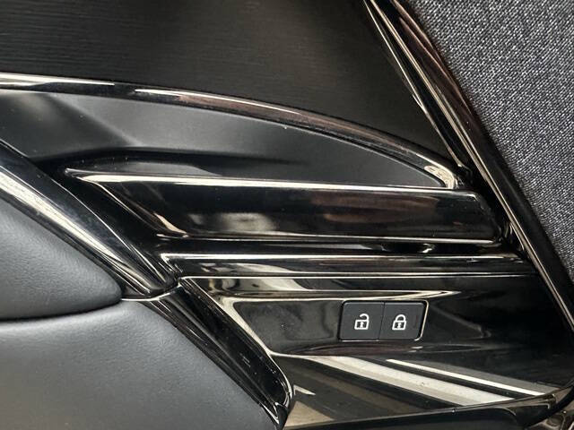 2023 Land Rover Range Rover Sport P360 SE