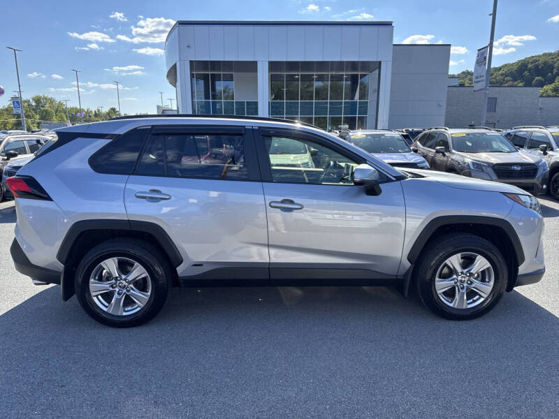 2023 Toyota RAV4 Hybrid XLE