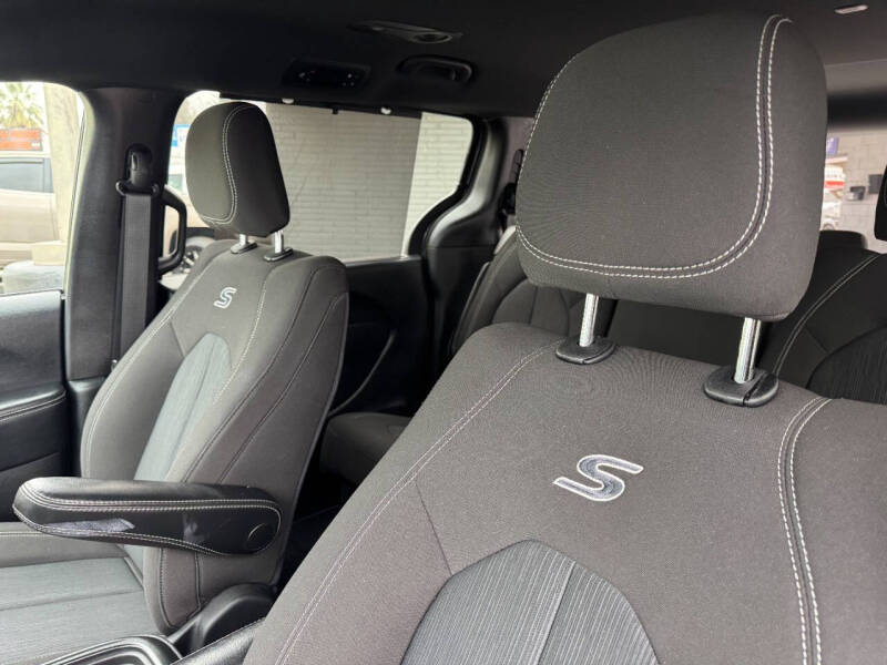 2020 Chrysler Pacifica Touring