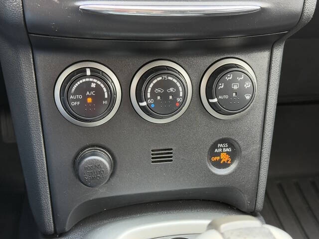 2013 Nissan Rogue SV w/SL Package