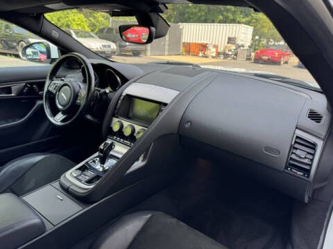2017 Jaguar F-TYPE Premium