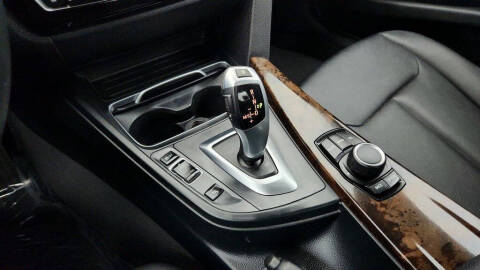 2017 BMW 3 Series 320i