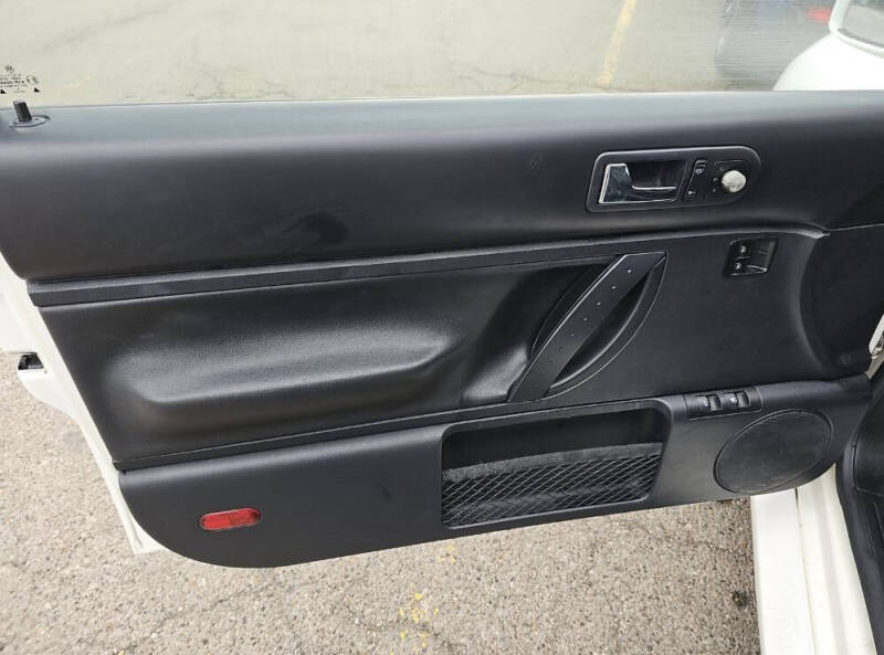 2010 Volkswagen New Beetle