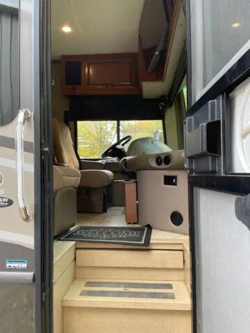 2014 Freightliner XCM Chassis