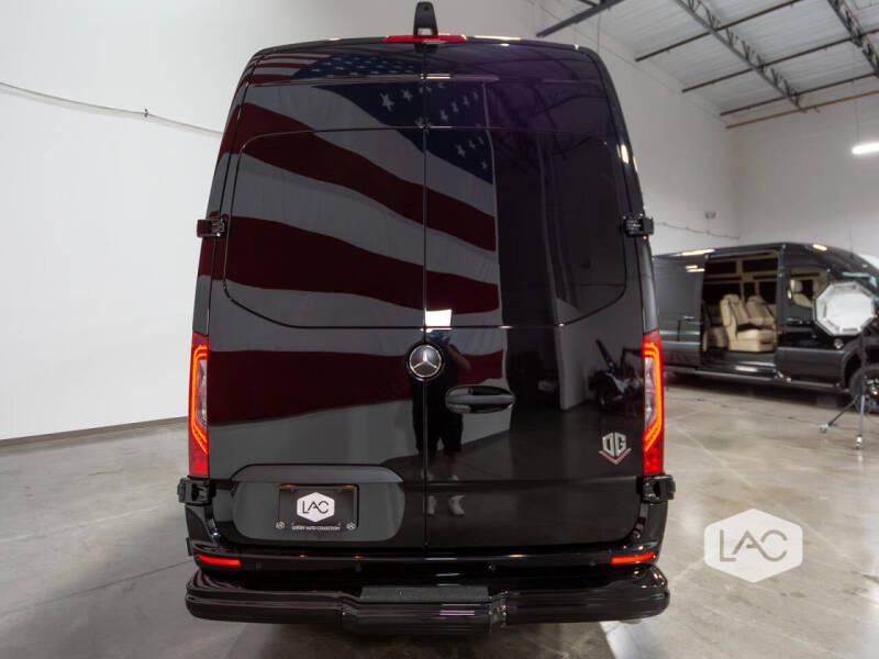 2024 Mercedes-Benz Sprinter 3500XD