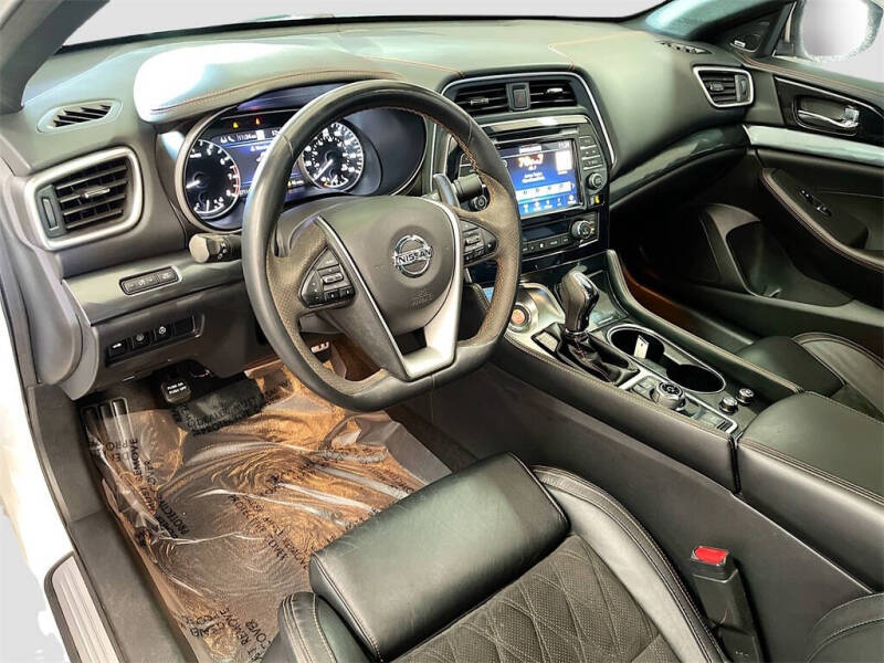 2023 Nissan Maxima 3.5 SR