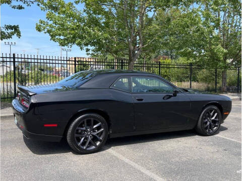 2021 Dodge Challenger SXT