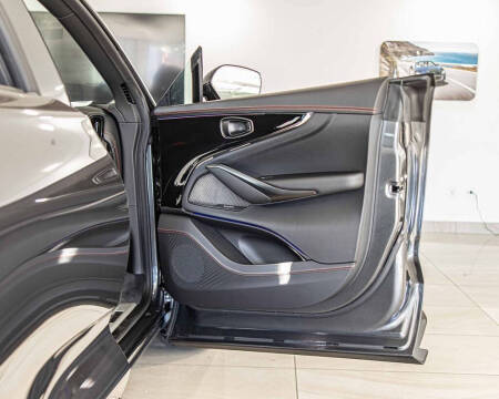 2026 Aston Martin DBX 707