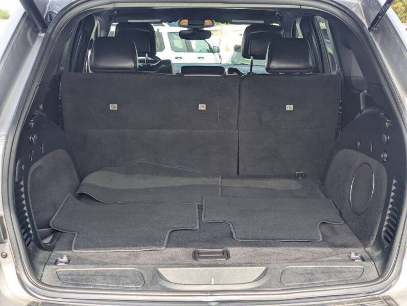 2019 Jeep Grand Cherokee Laredo E