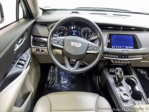 2023 Cadillac XT4 Luxury