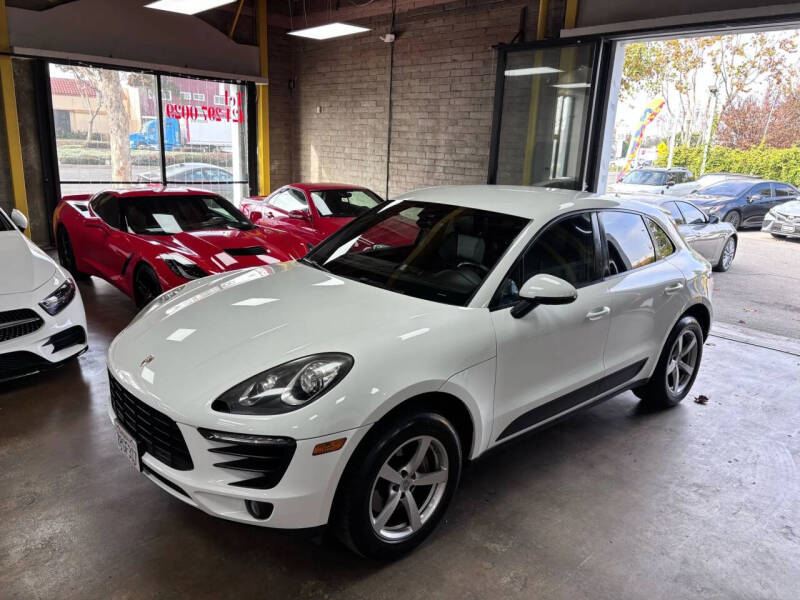 2017 Porsche Macan