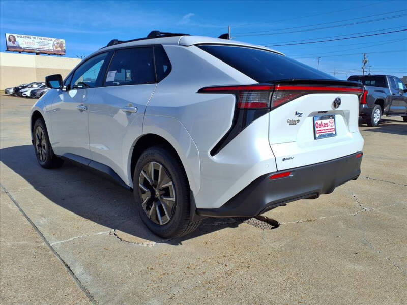 2026 Toyota bZ XLE Plus