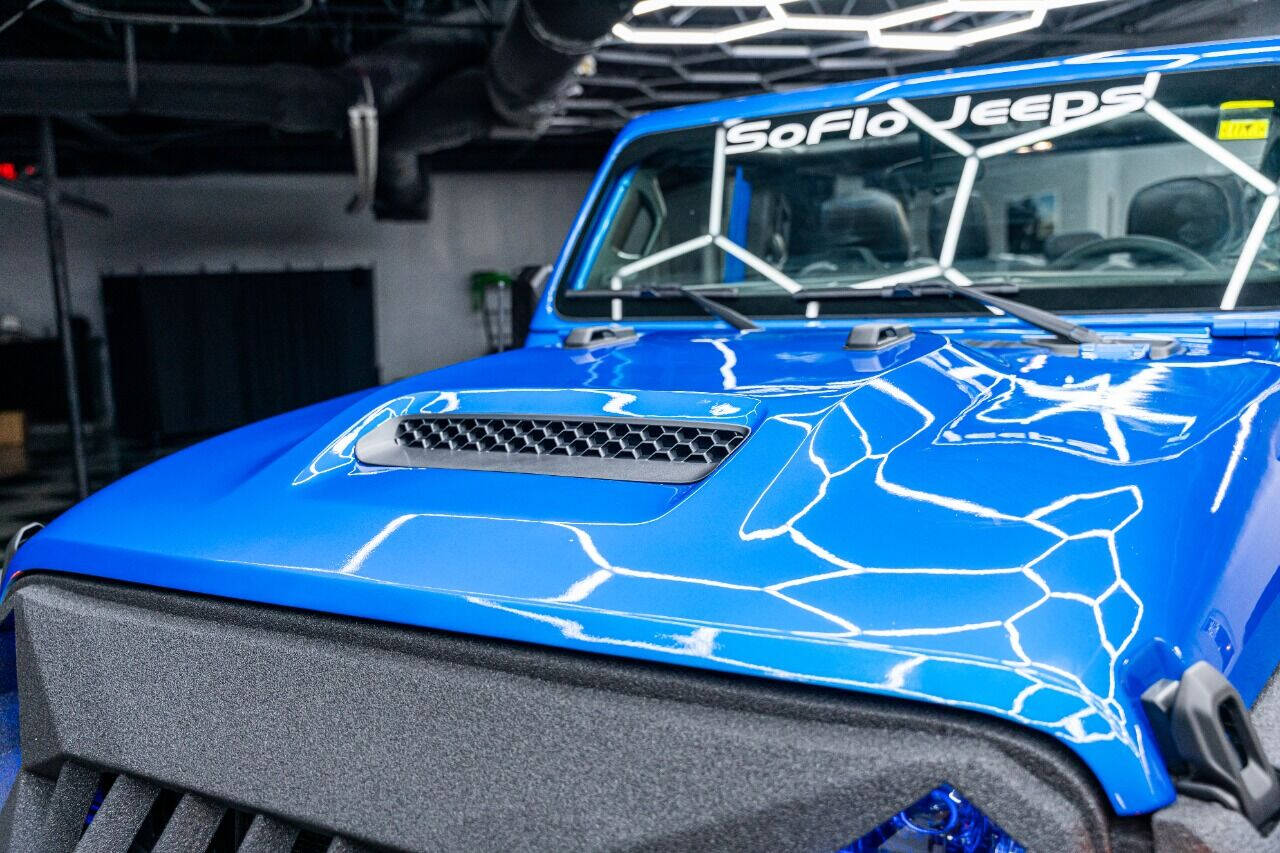 2023 JEEP Gladiator Pickup - $68,999