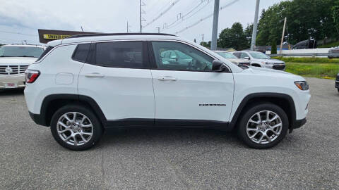 2022 Jeep Compass Latitude Lux
