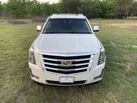 2016 Cadillac Escalade Luxury Collection