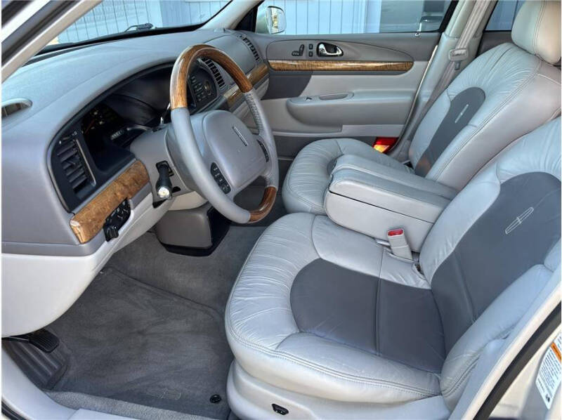 2000 Lincoln Continental